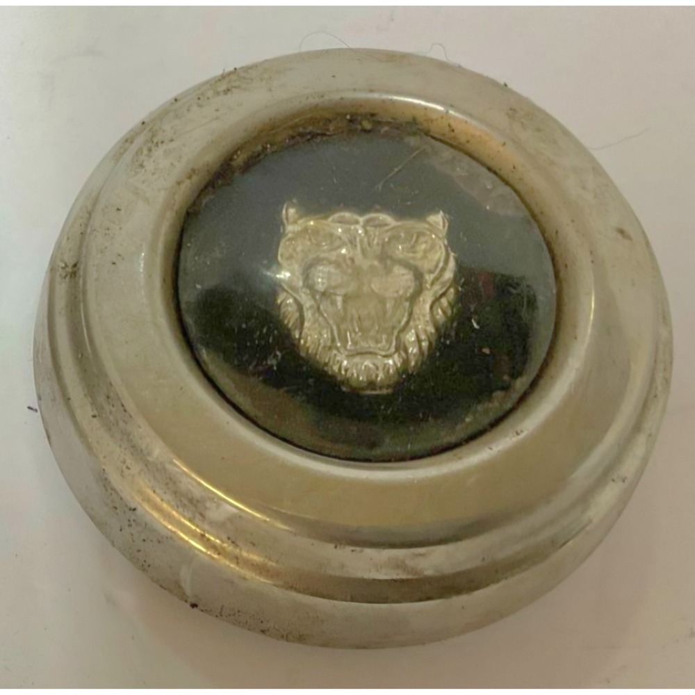 Vintage Jaguar Steering Wheel Center Cap Growler Emblem Horn Push Chrome Trim...